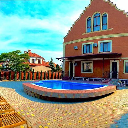 Villa Alfredo Odessa Buitenkant foto