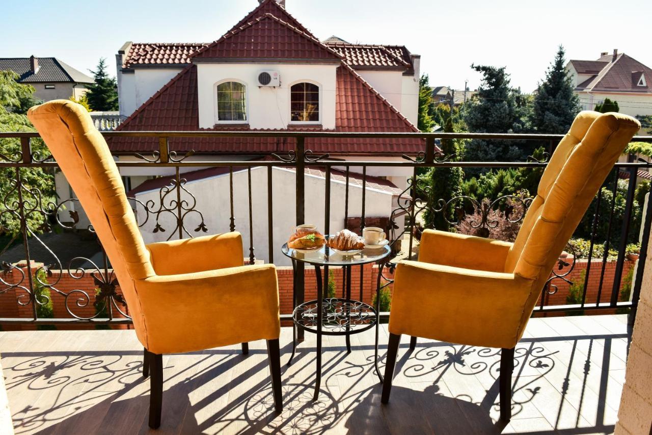 Villa Alfredo Odessa Buitenkant foto