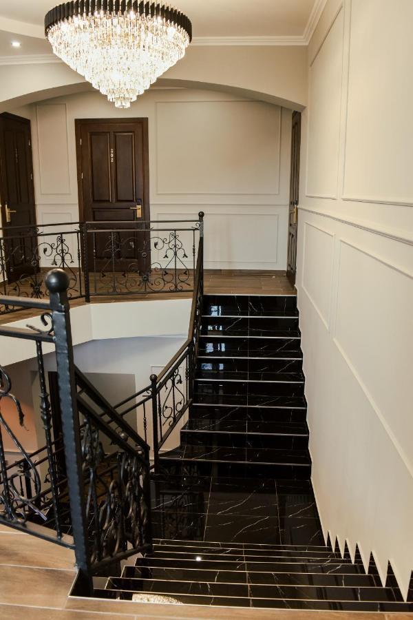 Villa Alfredo Odessa Buitenkant foto